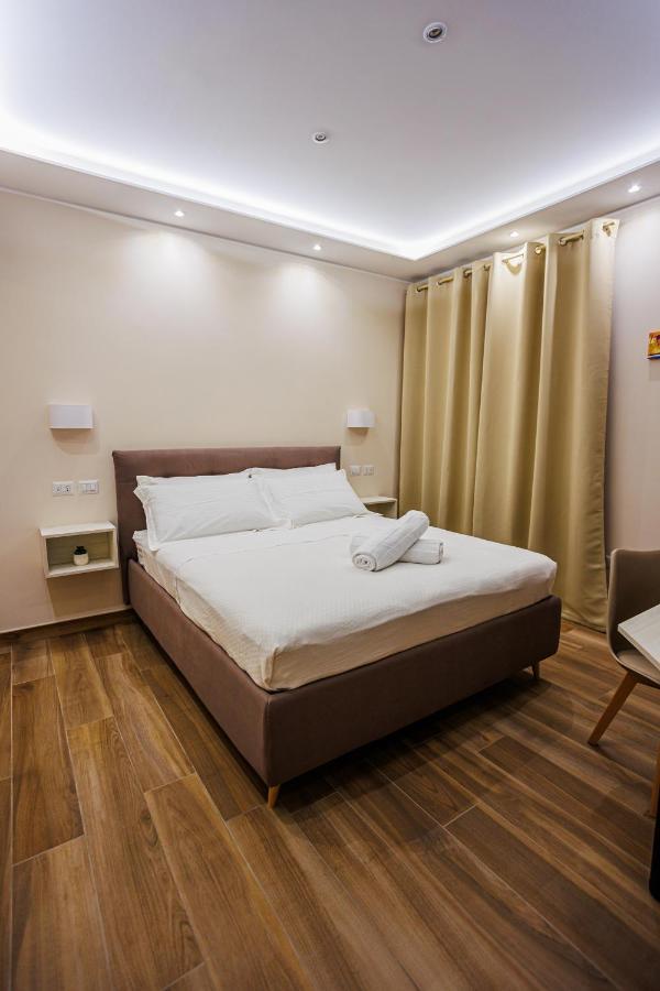 Peca'S Room Naples Exterior photo